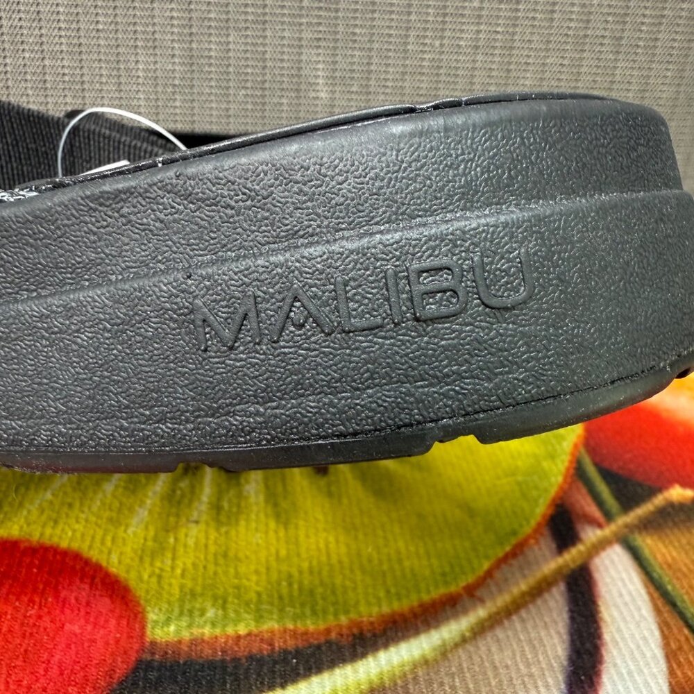 Malibu Men's Black Flip Flops Sandals Size 11 Comfortable Beachwear - Picture 3 of 8